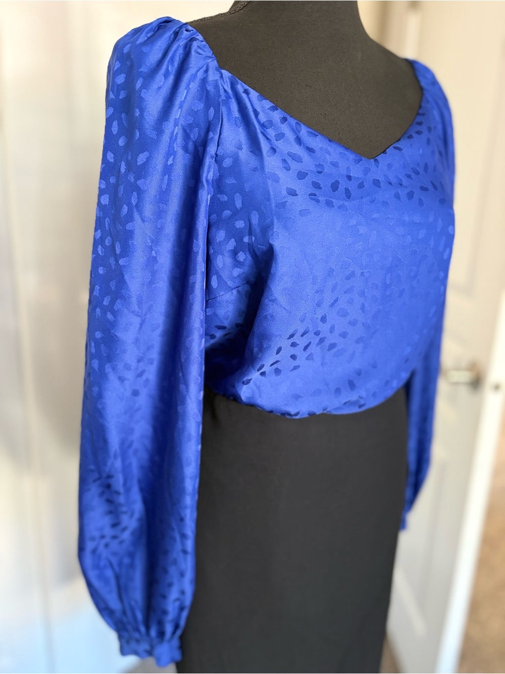 Ann Taylor Cobalt Blue Satin Square-Neck Long-Sleeve Satin Blouse - Office Siren - Picture 6 of 15